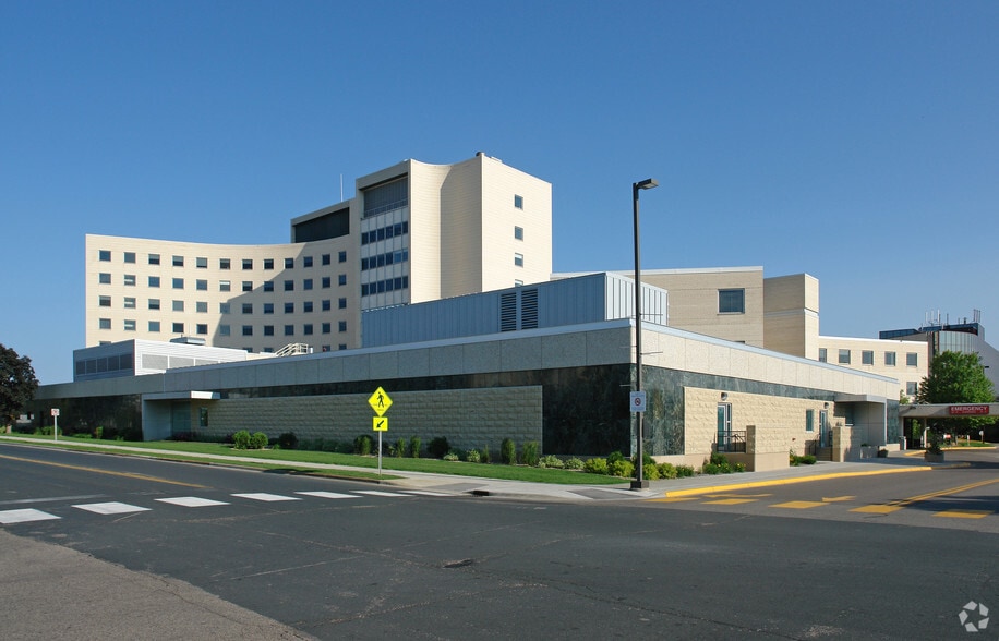 6525 S France Ave, Edina, MN à louer - Photo du bâtiment - Image 3 de 8