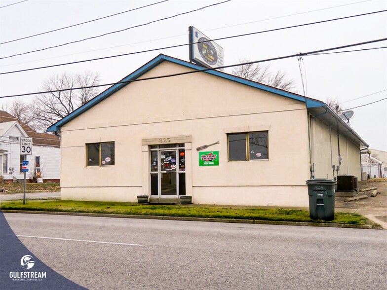 825 W 2nd St, Owensboro, KY à louer - Photo du bâtiment - Image 1 de 2