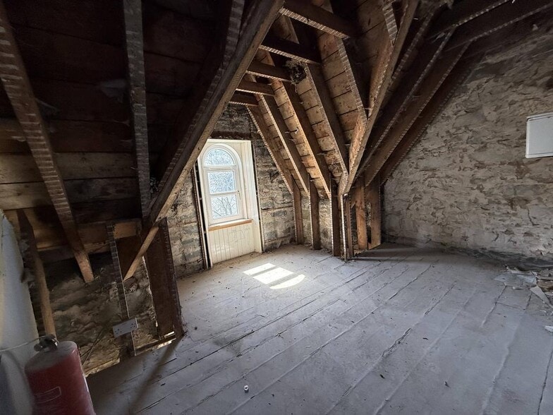 Taybridge Dr, Aberfeldy à vendre - Photo du bâtiment - Image 2 de 8