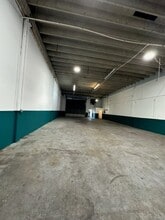 3825-3945 NW 32nd Ave, Miami, FL for lease Interior Photo- Image 1 of 3