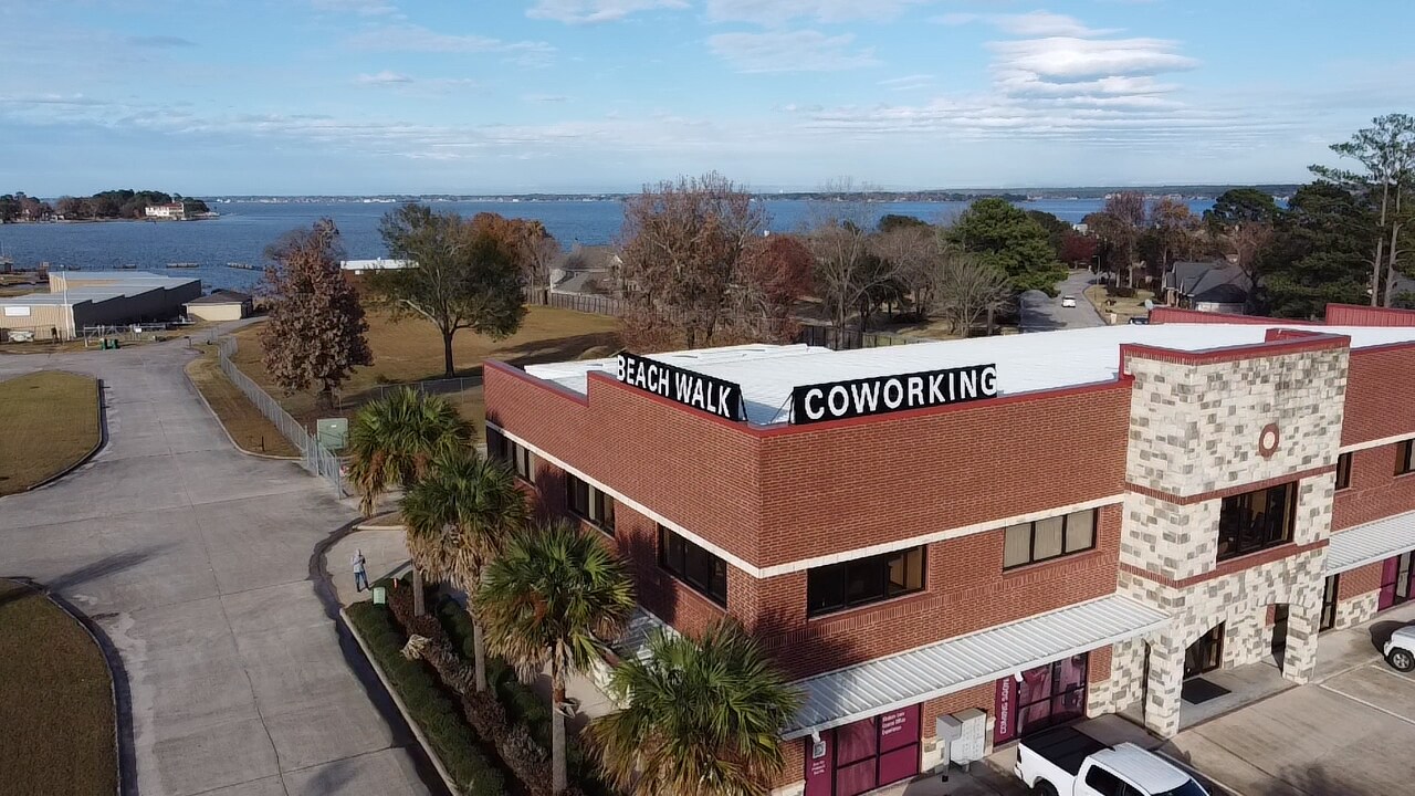 96 Beach Walk Blvd, Conroe, TX for lease Building Photo- Image 1 of 22