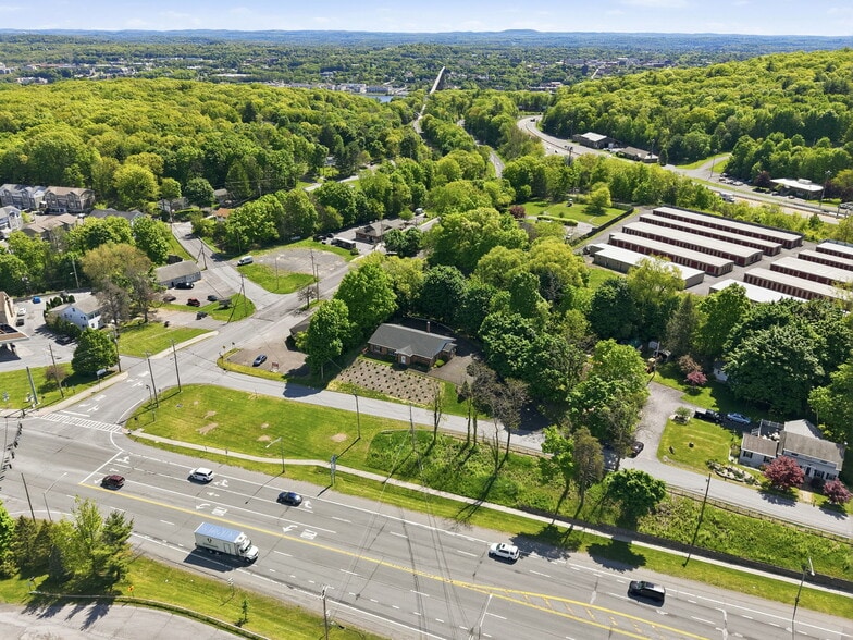 1 N Roberts Rd, Highland, NY for sale - Building Photo - Image 3 of 15