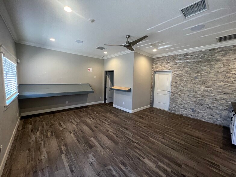 16623 Yucca St, Hesperia, CA à louer - Photo du bâtiment - Image 2 de 10