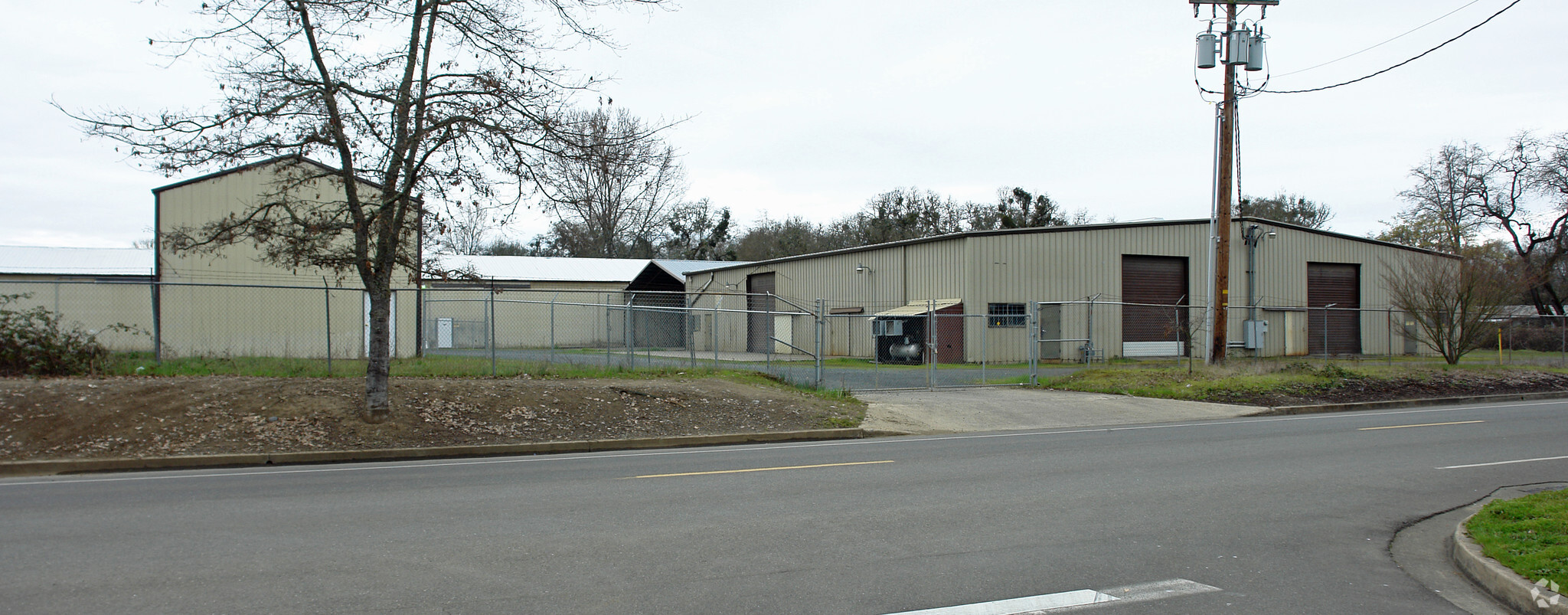 1811 Austin Rd, Roseburg, OR for lease Primary Photo- Image 1 of 12