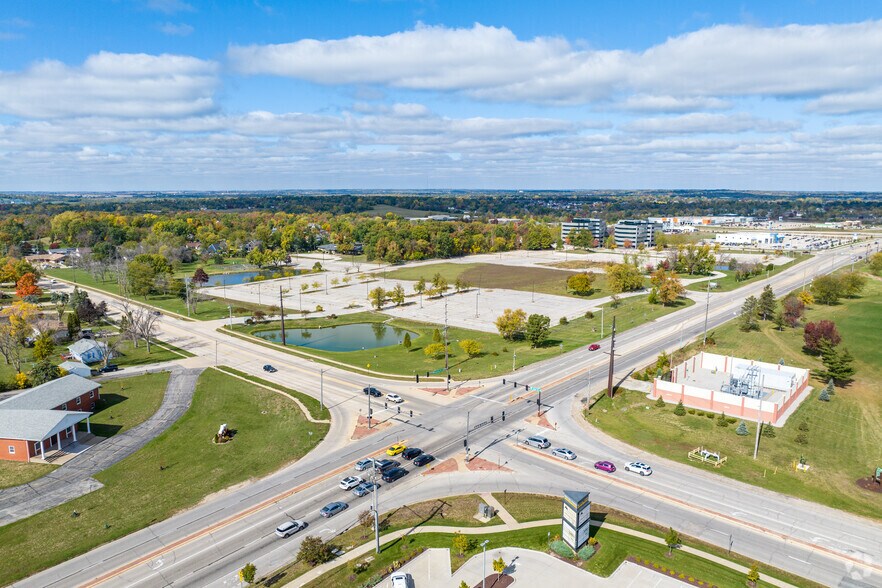 Edgewood Point Towers portefeuille de 4 propriétés à vendre sur LoopNet.ca - Photo du bâtiment - Image 3 de 23