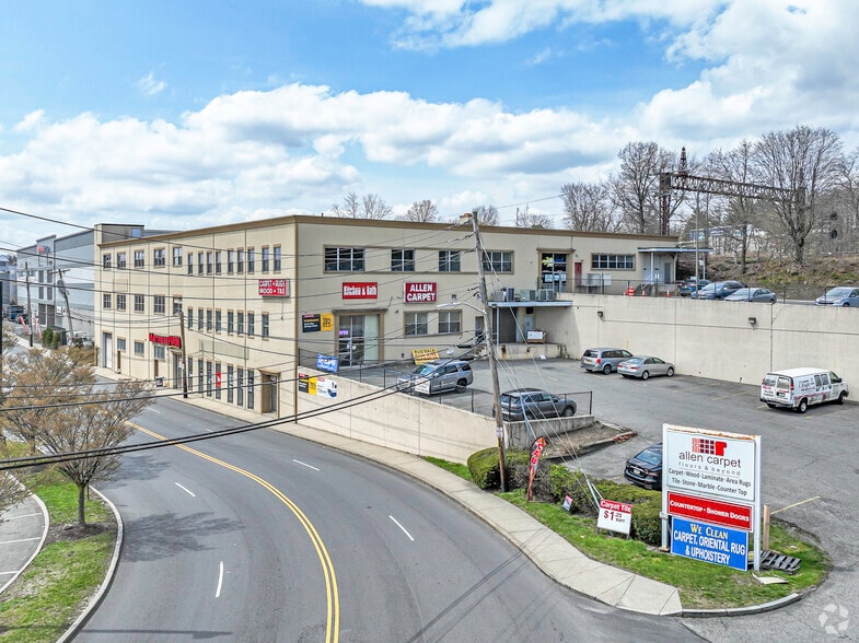 40 Nardozzi Pl, New Rochelle, NY for lease - Primary Photo - Image 1 of 5