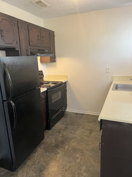 1200 Utoy Springs Rd, Atlanta, GA for sale - Building Photo - Image 2 of 9