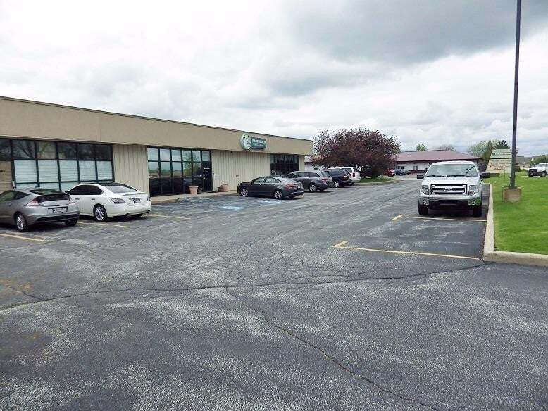 2246 Industrial Dr, Highland, IN à louer - Photo du bâtiment - Image 3 de 8