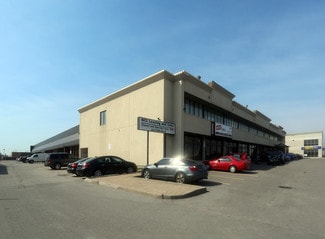 Plus de détails pour 5511 Steeles Ave W, Toronto, ON - Industriel à louer