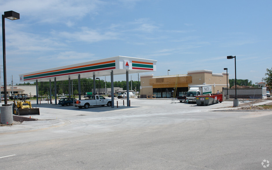 10615 Narcoossee Rd, Orlando, FL for lease - Building Photo - Image 3 of 7