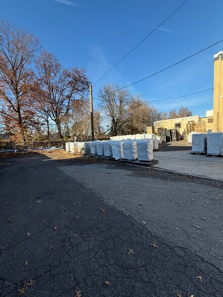 27 Selvage St, Irvington, NJ à louer - Photo du bâtiment - Image 2 de 6