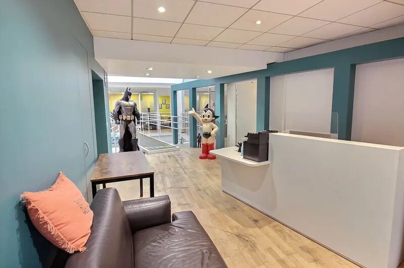 Office in Paris for lease - Building Photo - Image 2 of 11