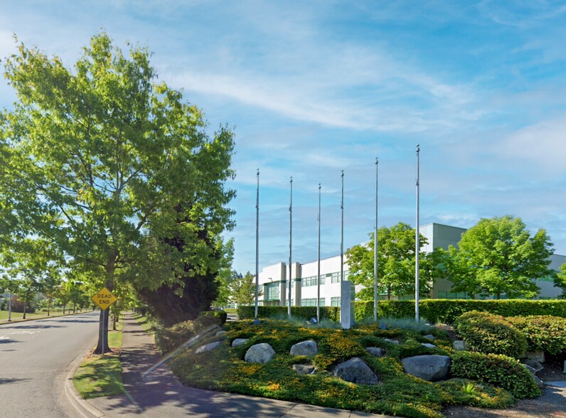 2660 NE Willamette Dr NE, Lacey, WA à louer - Photo du bâtiment - Image 1 de 10