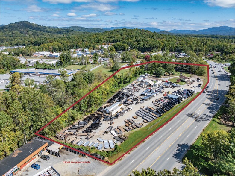 12-14 Airport Rd, Arden, NC à vendre - Photo du bâtiment - Image 1 de 19