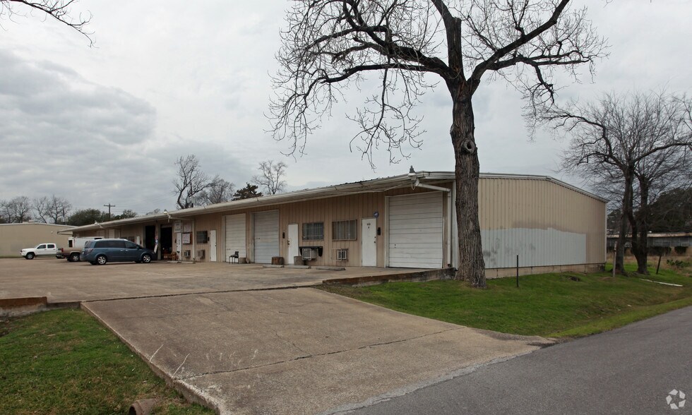 515 Melbourne St, Houston, TX for sale - Building Photo - Image 3 of 9