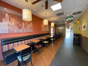 2-90 E Northwest Hwy, Mount Prospect, IL for lease Interior Photo- Image 1 of 10