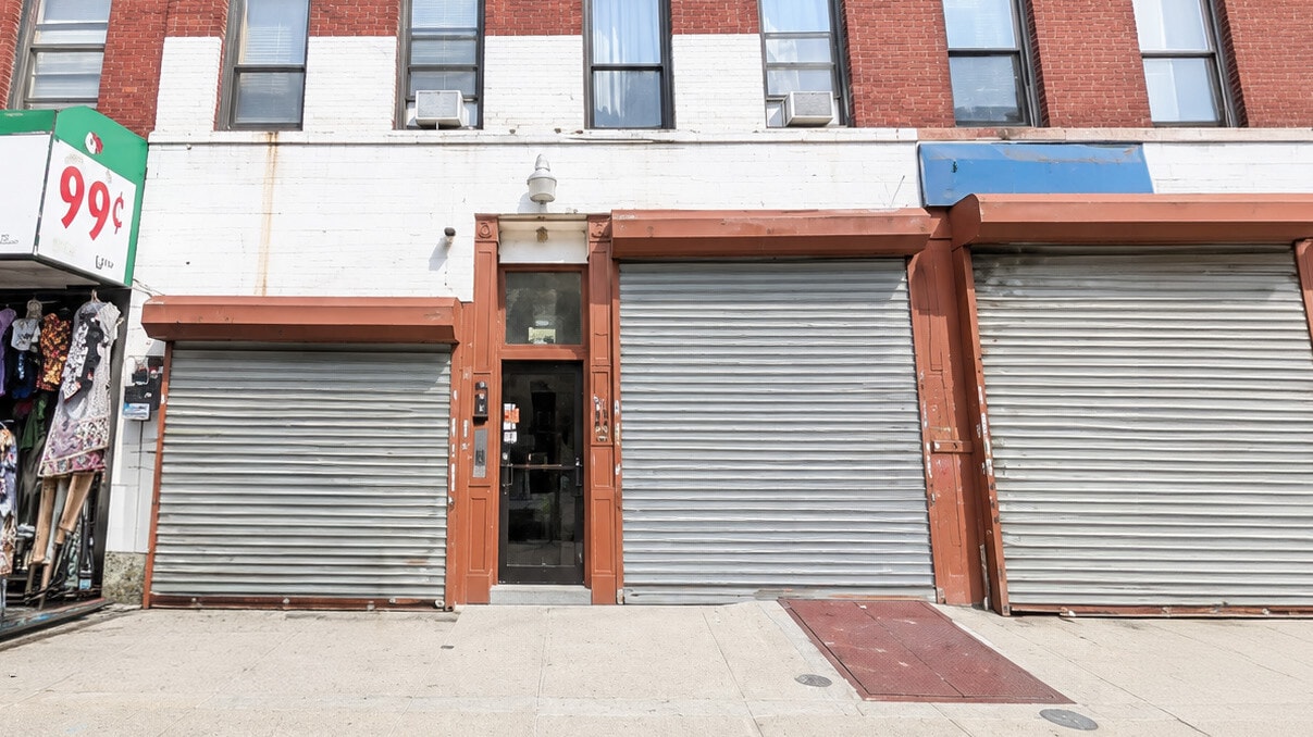 2312 First Ave, New York, NY for lease Building Photo- Image 1 of 4