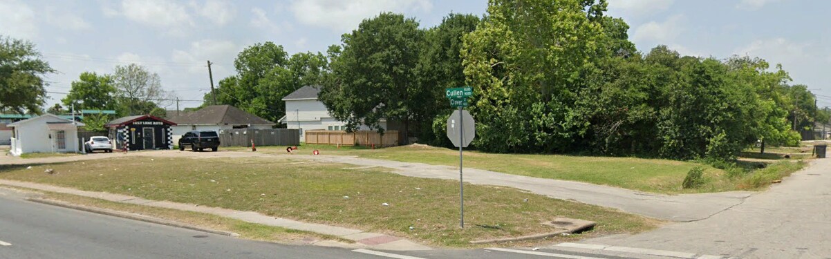 9030 Cullen Blvd, Houston, TX à louer Photo du bâtiment- Image 1 de 2