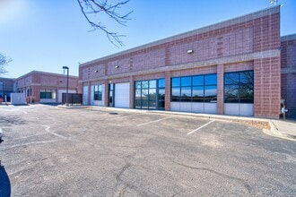 590 Burbank St, Broomfield, CO à louer Photo intérieure- Image 2 de 17