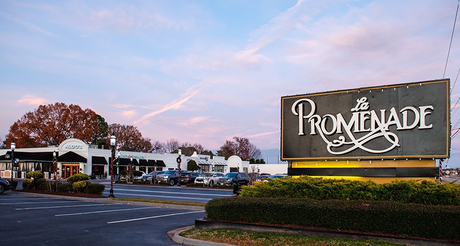1860 Laskin Rd, Virginia Beach, VA for lease Primary Photo- Image 1 of 16