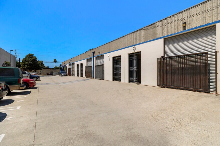 2746 Durfee Ave, El Monte, CA à louer - Photo du bâtiment - Image 2 de 12