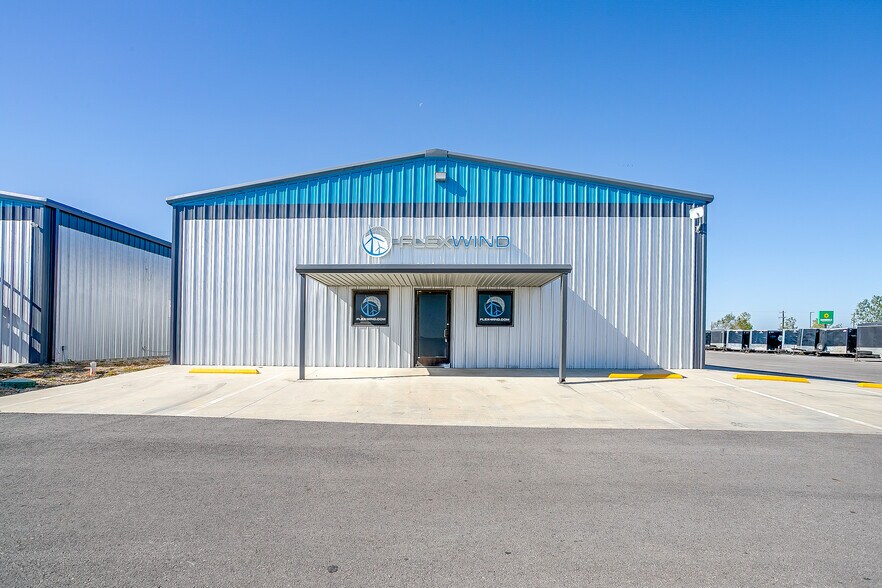 6225 E Highway 114, Rhome, TX à louer - Photo du bâtiment - Image 3 de 14