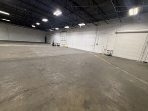 1408 Vinylex Dr, Carrollton, TX for sale Interior Photo- Image 2 of 2