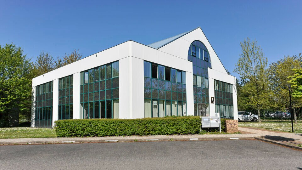 1 Rue De Terre Neuve, Les Ulis à vendre - Photo du bâtiment - Image 1 de 11