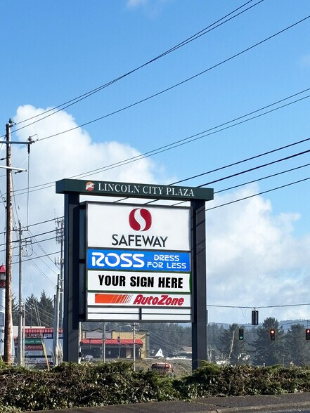 4041-4101 NW Logan Rd, Lincoln City, OR for lease - Building Photo - Image 2 of 3