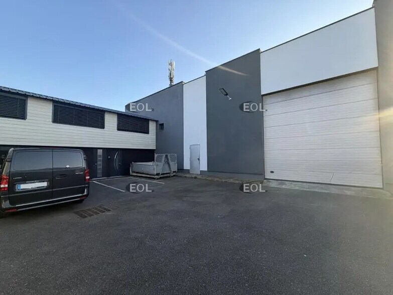 Industrial in Évry-Courcouronnes for sale - Building Photo - Image 2 of 10