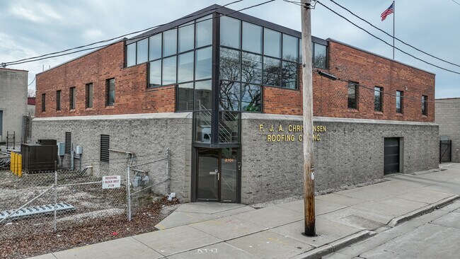 More details for 2201 W Purdue St, Milwaukee, WI - Flex, Industrial for Lease