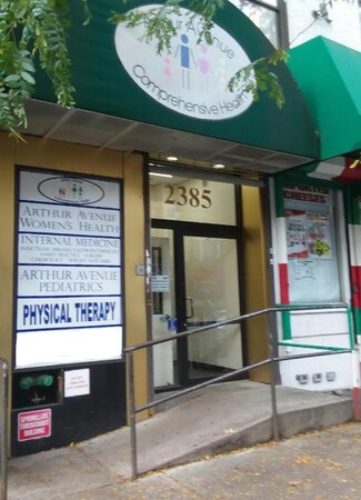 Plus de détails pour 2385 Arthur Ave, Bronx, NY - Bureau/Médical à louer