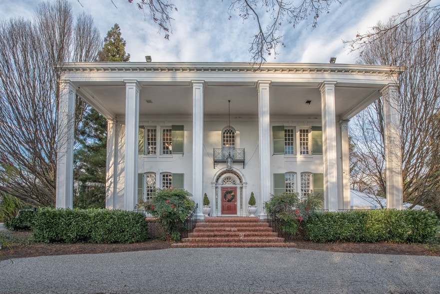 400 Clifton Ct, Pikesville, MD for sale - Building Photo - Image 2 of 26