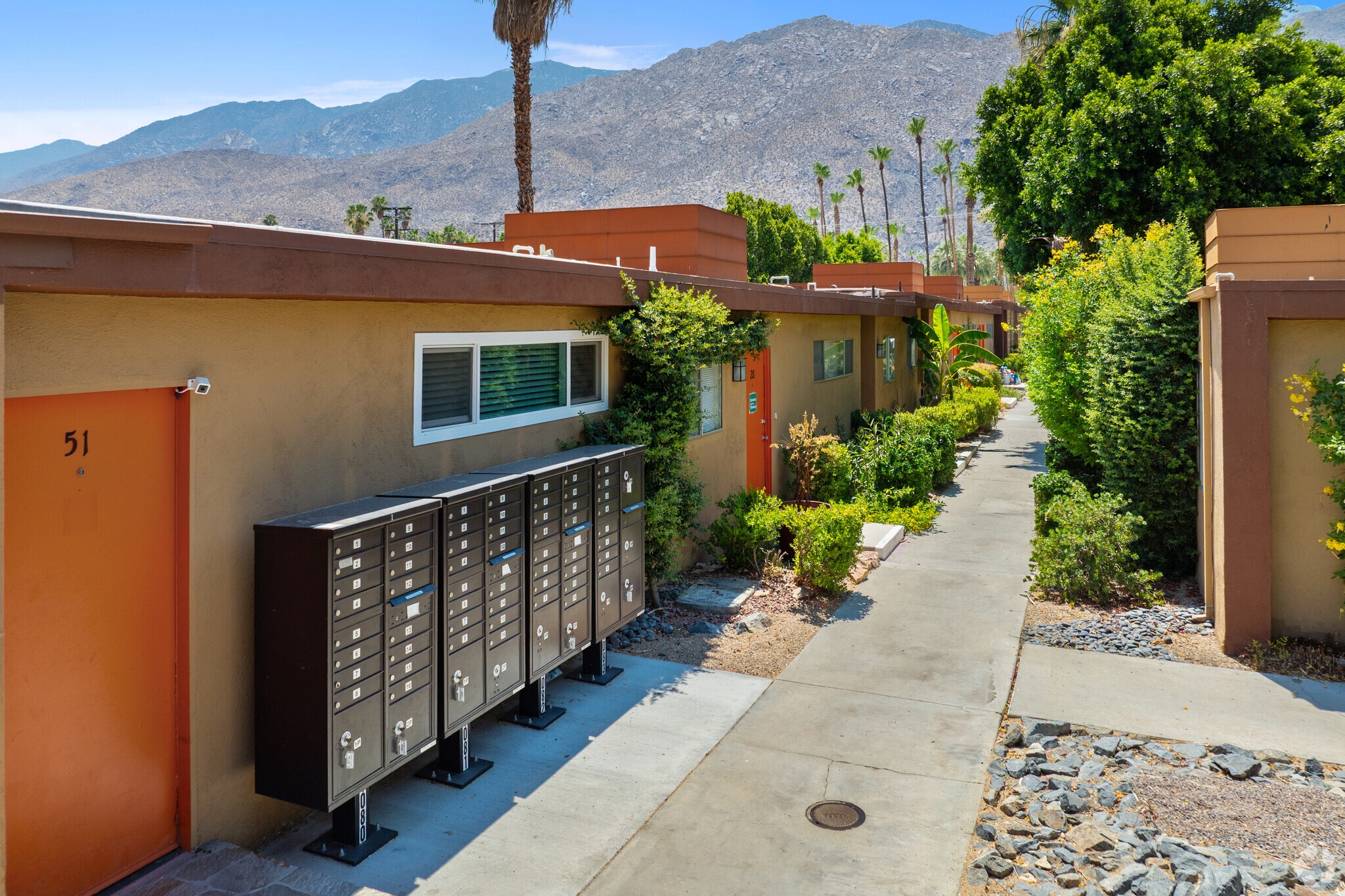 495 Twin Palms Dr, Palm Springs, CA for sale Primary Photo- Image 1 of 25