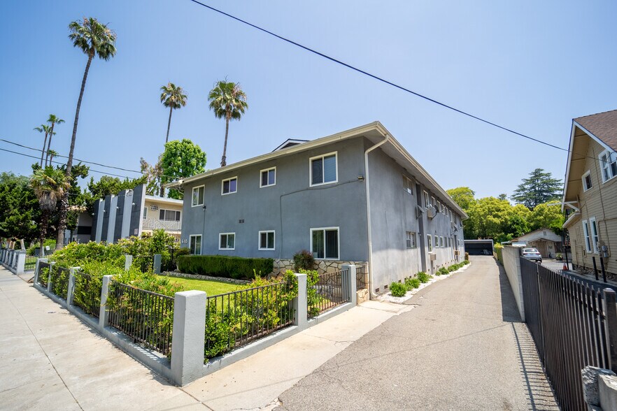 610 N Oakland Ave, Pasadena, CA à vendre - Photo du bâtiment - Image 2 de 12