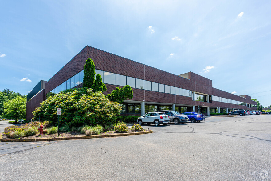 10 Industrial Ave, Mahwah, NJ à vendre - Photo principale - Image 1 de 1