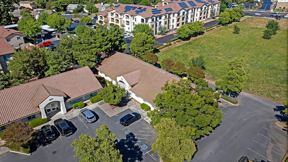 8007-8109 Laguna Blvd, Elk Grove, CA for sale - Building Photo - Image 2 of 18