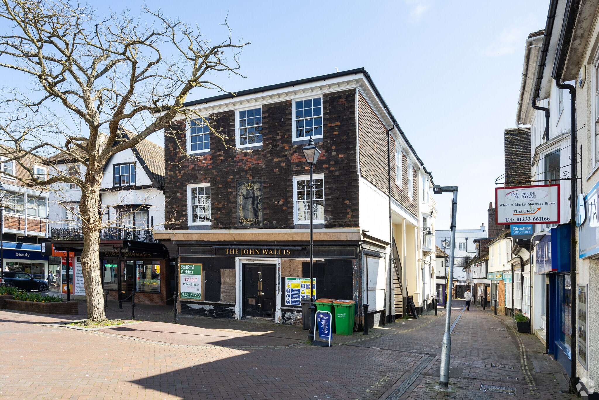 Former John Wallis Pub, Ashford à louer Photo principale- Image 1 de 4