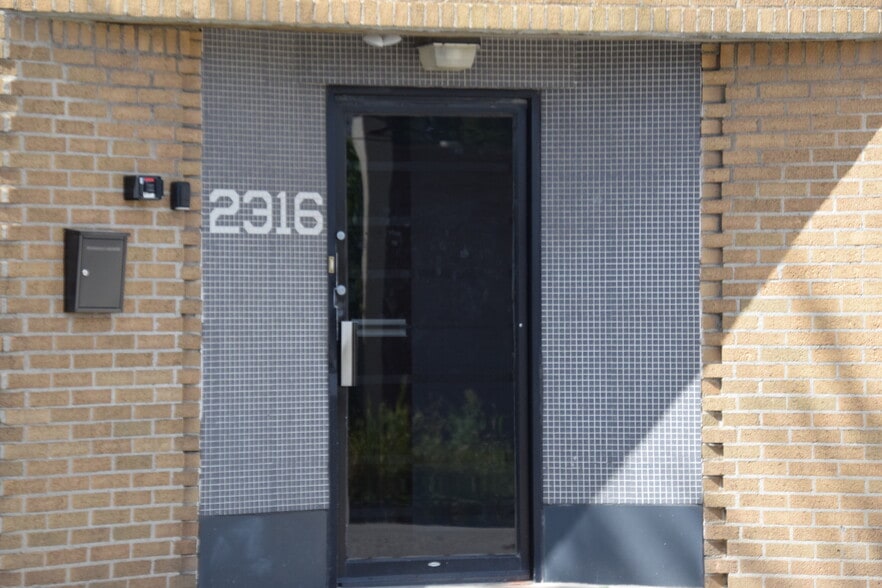 2316 S 4th Ave, Minneapolis, MN for sale - Building Photo - Image 2 of 7