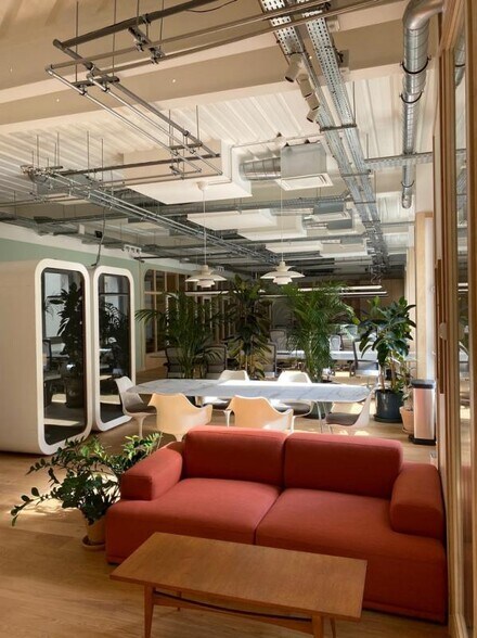 8 Rue Du Sentier, Paris for lease - Building Photo - Image 2 of 7