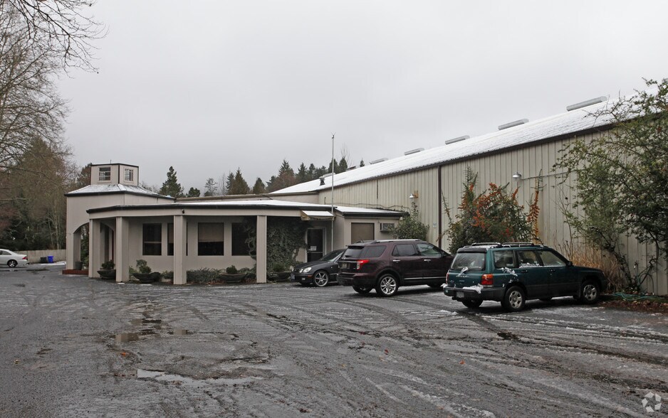 5803 SW Beaverton-hillsdale Hwy, Portland, OR à vendre - Photo du bâtiment - Image 2 de 3