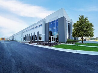 Plus de détails pour 85 W Army Trail Rd, Glendale Heights, IL - Industriel à louer