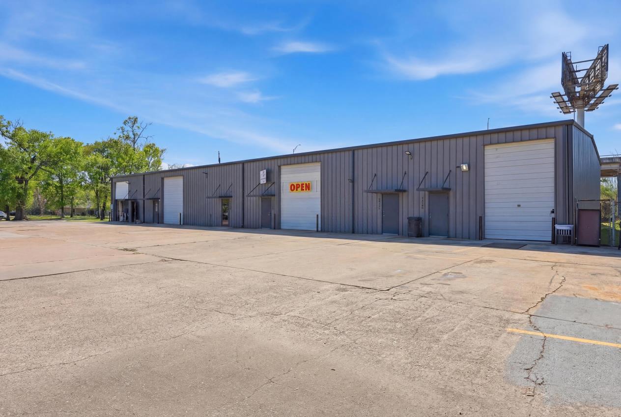 6550 Westwood Blvd, Beaumont, TX for lease Building Photo- Image 1 of 10