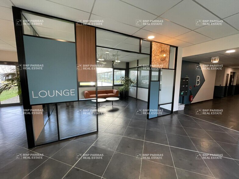 308 Allée Du Lac, Labège à louer - Hall d’entrée - Image 3 de 11
