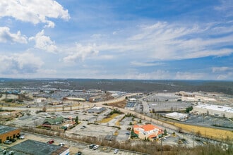 6100 Robinson Center Dr, Pittsburgh, PA - Aerial  map view