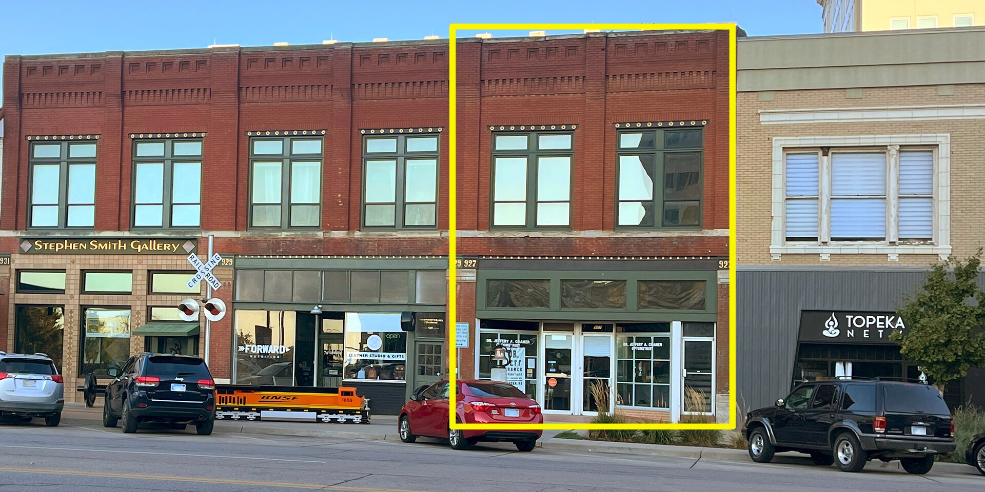 927 S Kansas Ave, Topeka, KS à vendre Photo du bâtiment- Image 1 de 2