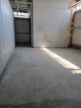 724 Caledonia Rd, Toronto, ON à louer Photo intérieure- Image 2 de 5