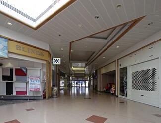 Plus de détails pour 23 High St, Paisley - Commerce de détail à louer