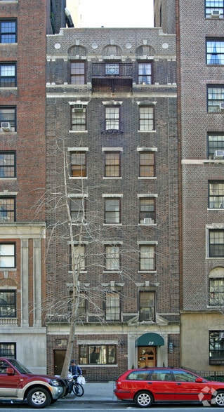 29 Fifth Ave, New York, NY for lease - Building Photo - Image 3 of 7