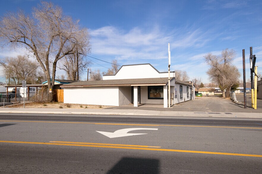 1940 Prater Way, Sparks, NV à vendre - Photo du bâtiment - Image 3 de 12